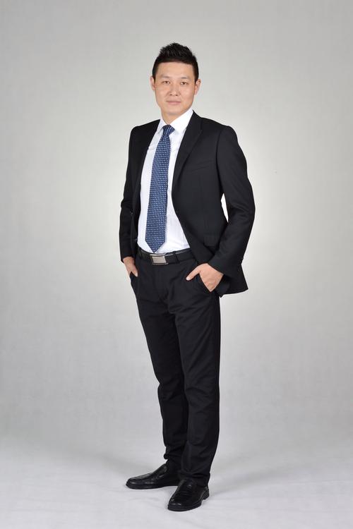 刘美玲 视觉与舞美负责人